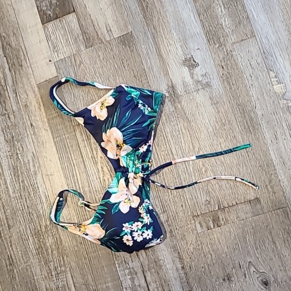 Kona Sol Bikini Top | Size‎ Small​